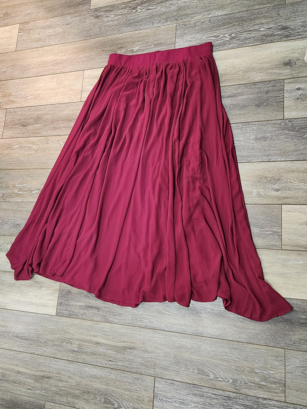 Torrid Wine-Red Chiffon Maxi Skirt Size 1x Or 16-18 NWT